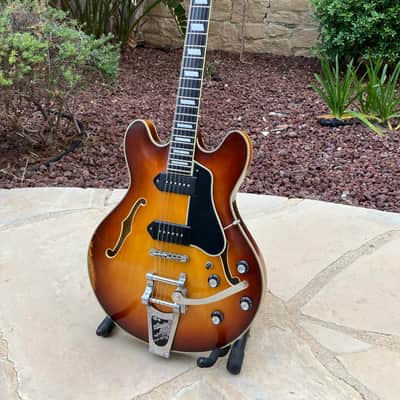 Eastman T64/v Thinline with Bigsby 2021 - Present - Gold Burst image 2