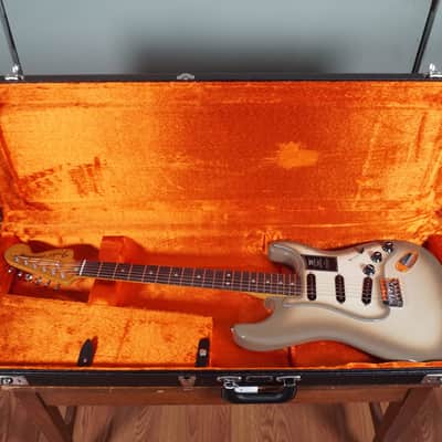 Fender 70th Anniversary Antigua Stratocaster, Rosewood Fingerboard, Antigua w/ Vintage Style Black HSC image 7