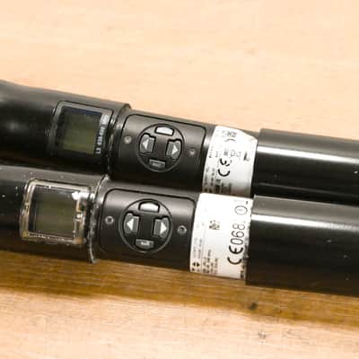 Shure UR4D Wireless Receiver w/ two UR2/SM58 Handheld Mics - L3 Band CG0128N image 22