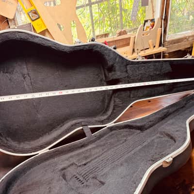 SKB Acoustic Guitar Hard Case image 11