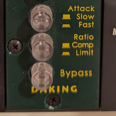 Daking Comp 500 VCA 500 Series Compressor Module 2010s - Green image 2