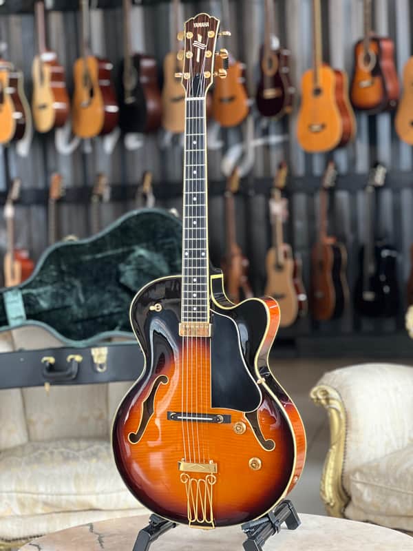 Yamaha AEX1500 1993 - Sunburst image 1