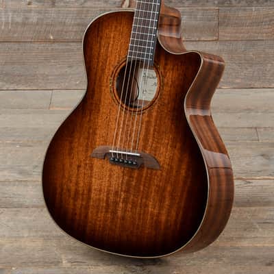 Alvarez Artist AG66CESHB Deluxe Grand Auditorium Shadowburst w/LR Baggs VTC image 2