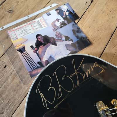 Gibson BB King Lucille Signature 2004 Signed by BB King with Pictures - Black image 19