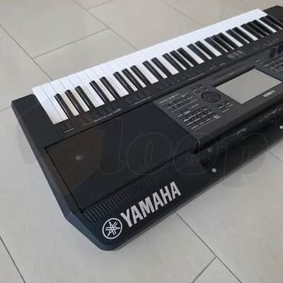 Yamaha PSR-SX700 61-Key Arranger Workstation image 8