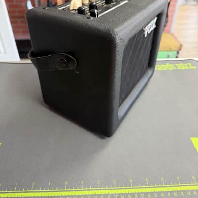 Vox Mini3 G2 3W Battery Powered Modeling Amp 2010s - Black image 3