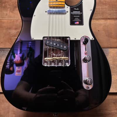Fender American Pro II Tele MN Black w/case image 2