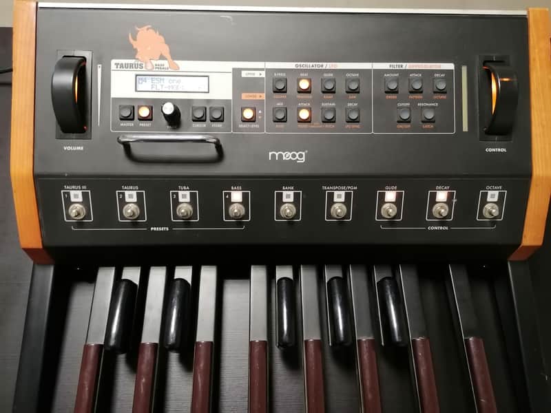 Moog Taurus III 2010s - Black imagen 1