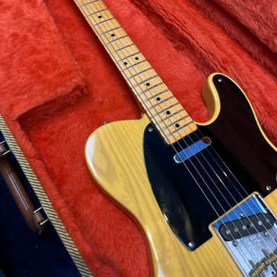 Fender '52 Reissue Telecaster 1994 in Butterscotch Blonde Black Guard in Case image 15