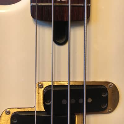 Yamaha BB1600 Left Handed Cream Wht. image 4