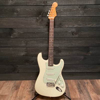 Fender Squier Classic Vibe '60s Stratocaster White Electric Guitar image 2