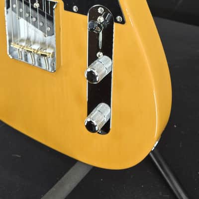 American 0114970350 Professional Classic Telecaster® SSS, Rosewood Fingerboard, Butterscotch Blonde image 4