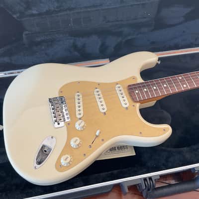 Fender MIJ Stratocaster ST62-60US Vintage White 2004 image 2