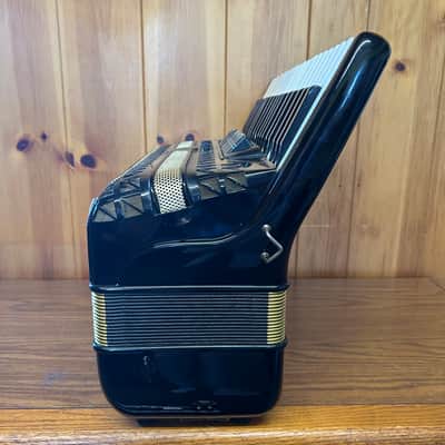 BLACK AND GOLD HOHNER ATLANTIC PIANO ACCORDION LMH WITH GRILL MUTE image 2