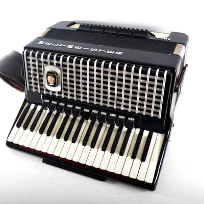 Vintage German Made Top Quality LMMH Accordion Weltmeister Stella - 96 bass, 16 reg./master switch + HardCase & Straps ~ Fisarmonica - VIDEO image 12
