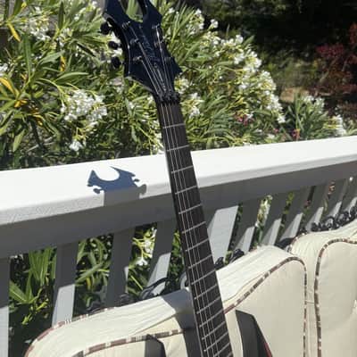 B.C. Rich WMD WARBEAST Neckthru 2007 - Korean MINT! Black/Red image 7