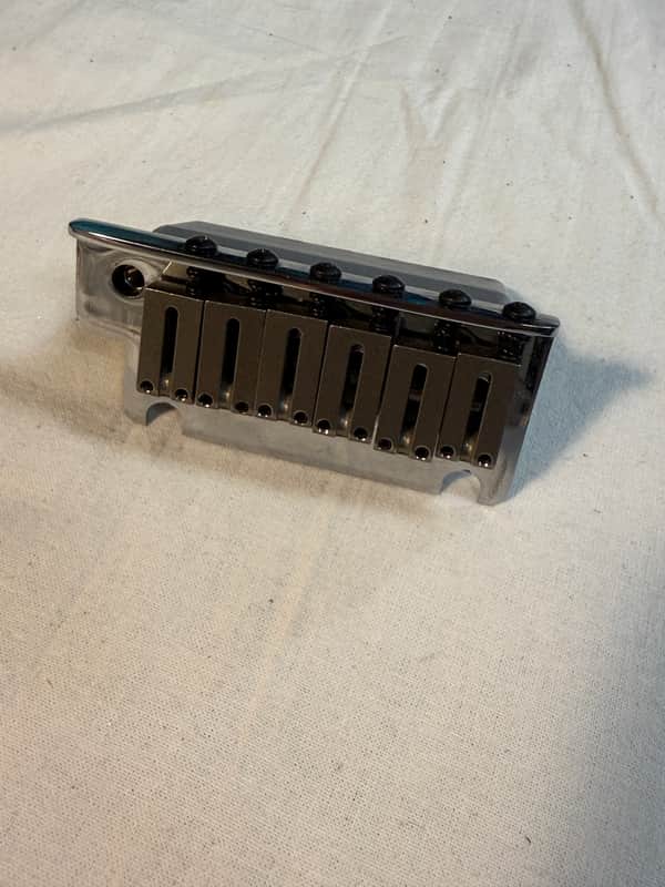 Fender 099-2050-000 American Series Stratocaster Tremolo Bridge Assembly 2010s - Chrome image 1