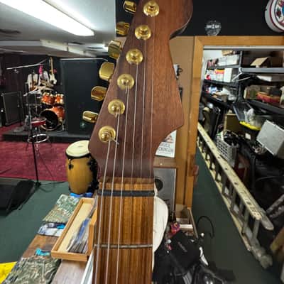 Custom Strat copy 2000’s - Cherry sunburst image 5