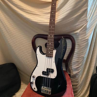 fender squirer p bass guitar left handed 1997 black image 1