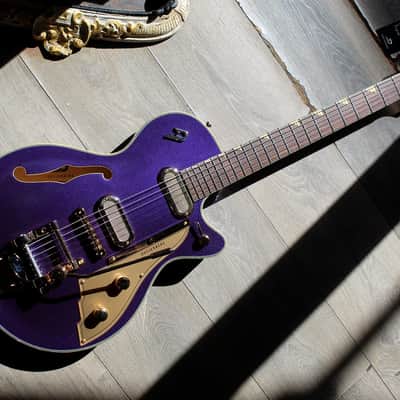DUESENBERG "Starplayer TV Phonic, Royal Purple, Limited Edition" HARDCASE, PAPERS, 3, 57 KG image 1