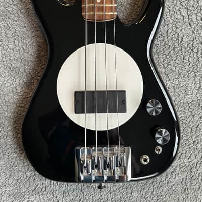 FleaBass Junior 2009-2011 - Black White “The Wild One” - Bartolini 2J Squared image 3