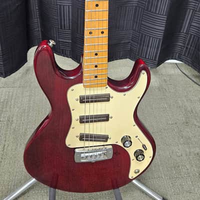 1982 Peavey T-30 USA Electric Guitar – Ultra-Slim Neck – Super Ferrite Pickups – Original Hard Case image 3