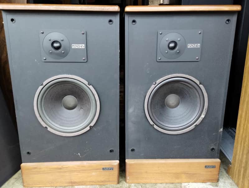 Advent Legacy speakers in excellent condition - 1980's image 1