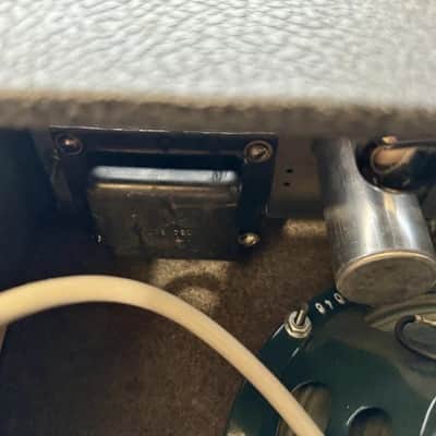 Fender Vibro Champ 6-Watt 1x8" 1977 Silverface image 8
