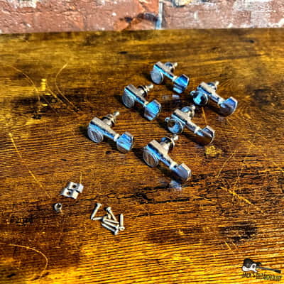 Economy 6 in Line 10mm Tuners (2000s - Chrome) image 1