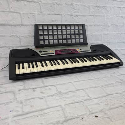 Yamaha PSR-172 61-Key Digital Keyboard image 1