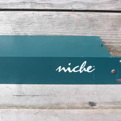 Niche  ACM-1  Midi Mixer  green image 3