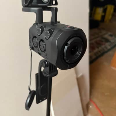 Zoom Q8n-4K UHD Handy Video Recorder 2022 - Present - Black image 3