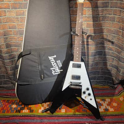 Gibson 2006 Flying V Ebony w/ Gibson Gig Bag & EMG James Hetfield Signature Humbuckers image 1