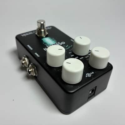 Electro-Harmonix Oceans 11 Reverb - Excellent Condition with Box image 8