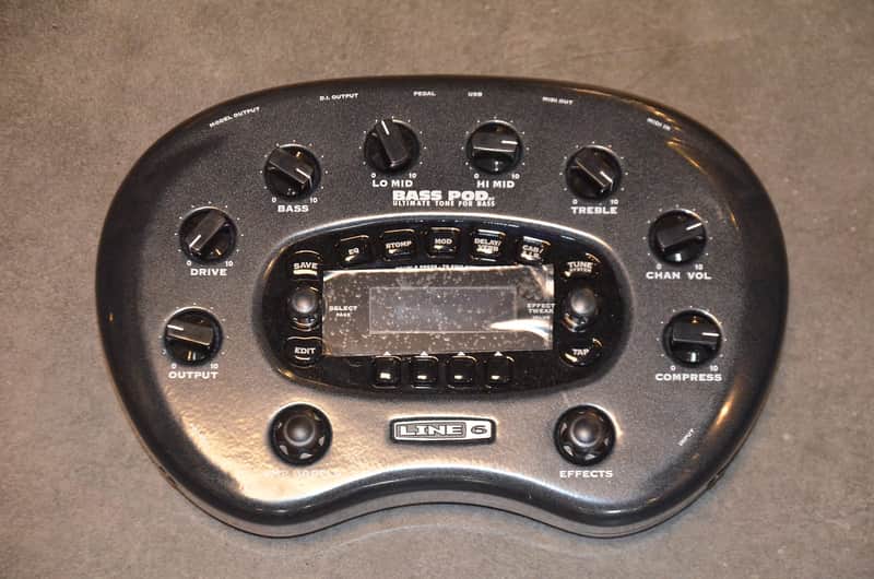 Line 6 Bass POD xt Multi-Effect and Amp Modeler 2000s - Black image 1