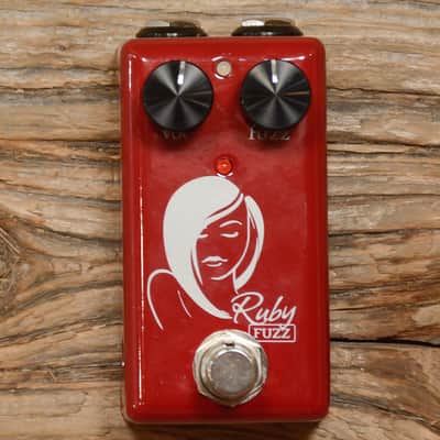 Red Witch Seven Sisters Ruby Fuzz | Reverb