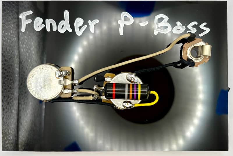 Fender Precision Bass (Standard P-Bass) wiring harness with 0.047uF Bumblebee oil filled capacitor