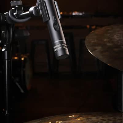beyerdynamic MC 930 Microphone True Condenser Microphone, Cardioid, XLR Connector, Soft Travel Case, Stand Clamp Adapter, Handmade in Germany, Black image 4