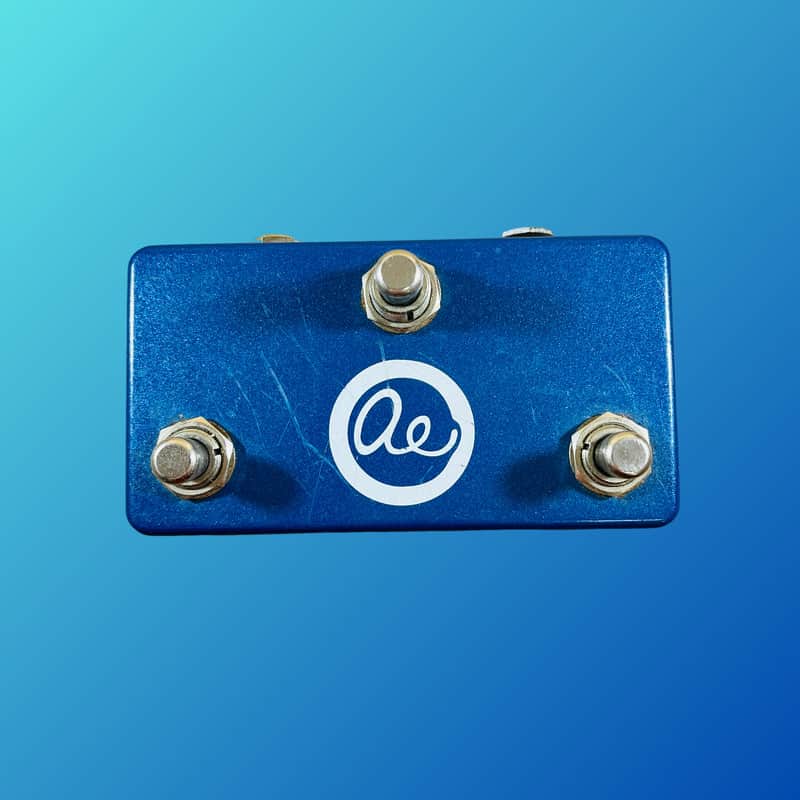 Analog Endeavors AUX3 Controller image 1