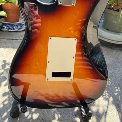 Fender Standard Stratocaster with Rosewood Fretboard 2003 - Brown Sunburst image 9