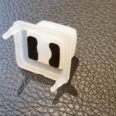 Icon QCon Button (White) image 2