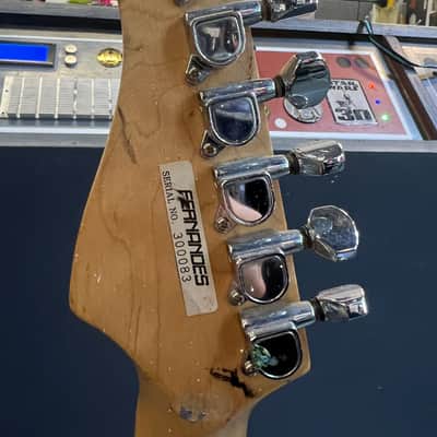 Fernandes Strat image 16