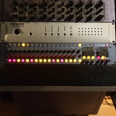 AMS Neve 8816 16-Channel Summing Mixer 2010 - Blue Bild 3