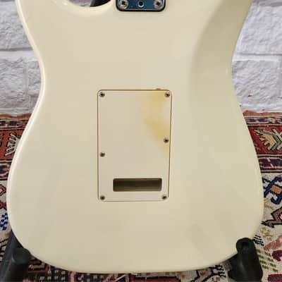 VINTAGE MIJ! Fender ST-557 Stratocaster Vintage White w/ Original One Piece Curly Maple Neck 1985-1987 Japan image 7