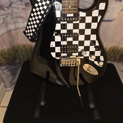 Fender Squier Starcaster HSS standard series 2018 - Black image 11