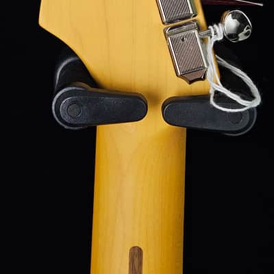 Fender American Professional Classic Stratocaster Electric Guitar - 3-color Sunburst -  NEW ! image 9