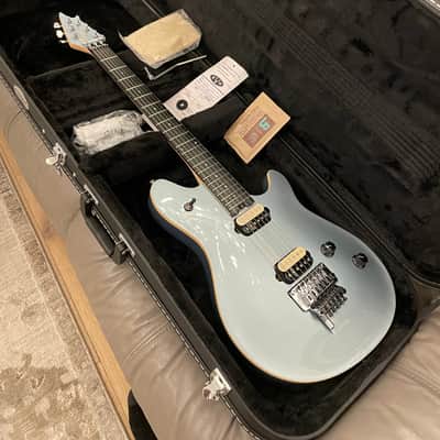 EVH Wolfgang Special with Ebony Fretboard 2020 - Ice Blue Metallic - and hardshell case image 11