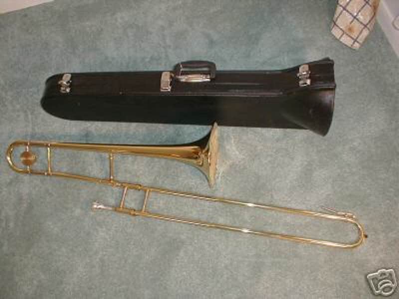 New Trombone with case and mouthpiece, 2021 Gold image 1