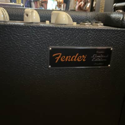 Fender Hot Rod Deluxe IV FSR Limited Edition "Redback" 3-Channel 40-Watt 1x12" Guitar Combo image 7