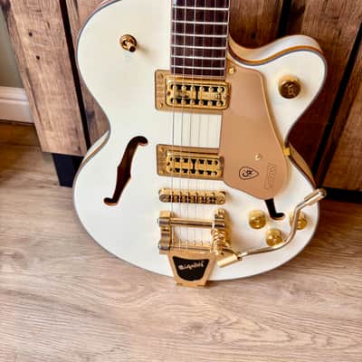 Gretsch Chris Rocha Signature Electromatic Broadkaster Jr. Center-Block Vintage White image 1